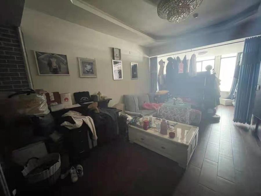 融圣國(guó)際公寓法拍房8、9棟2109房