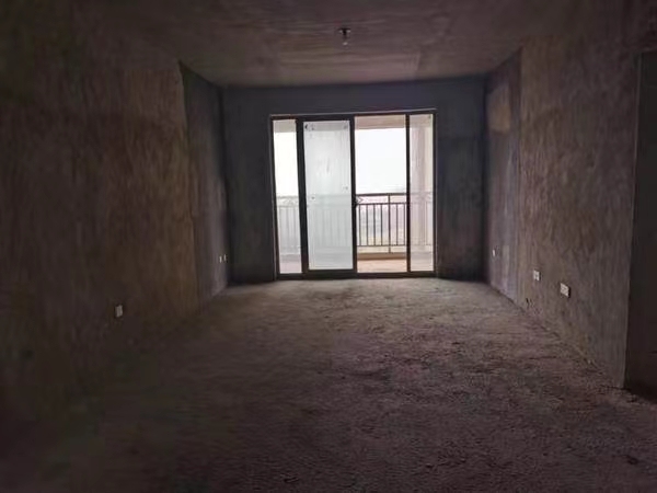 江濱家園華庭苑（華苑）法拍房5棟302室、304室