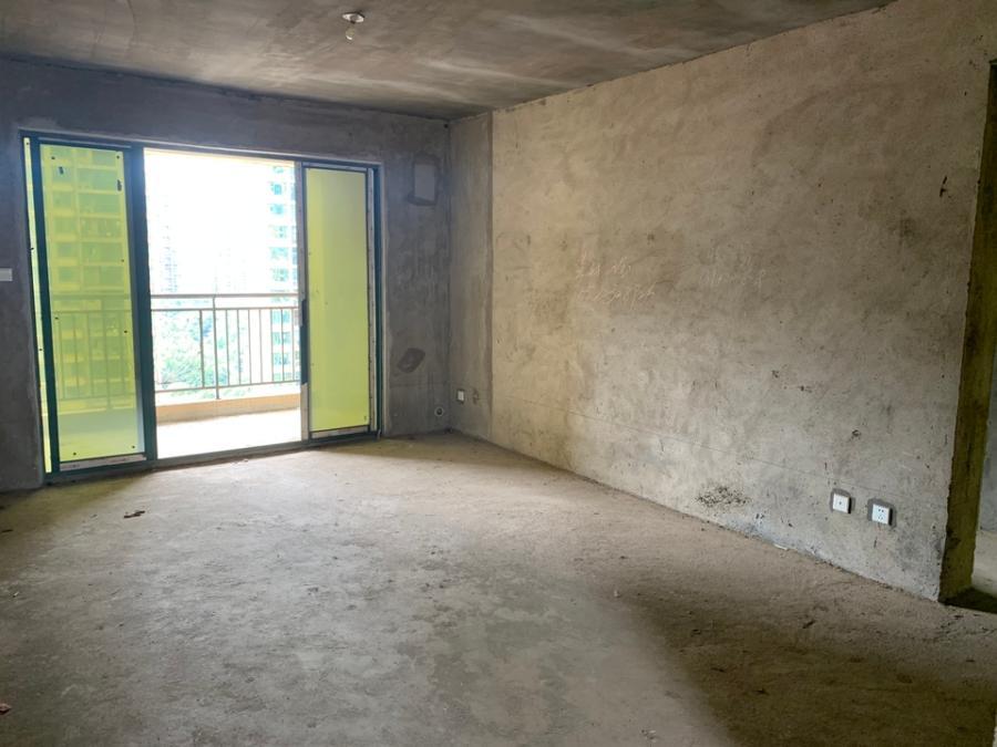 富基世紀(jì)公園法拍房三期44、45#棟2004號(hào)