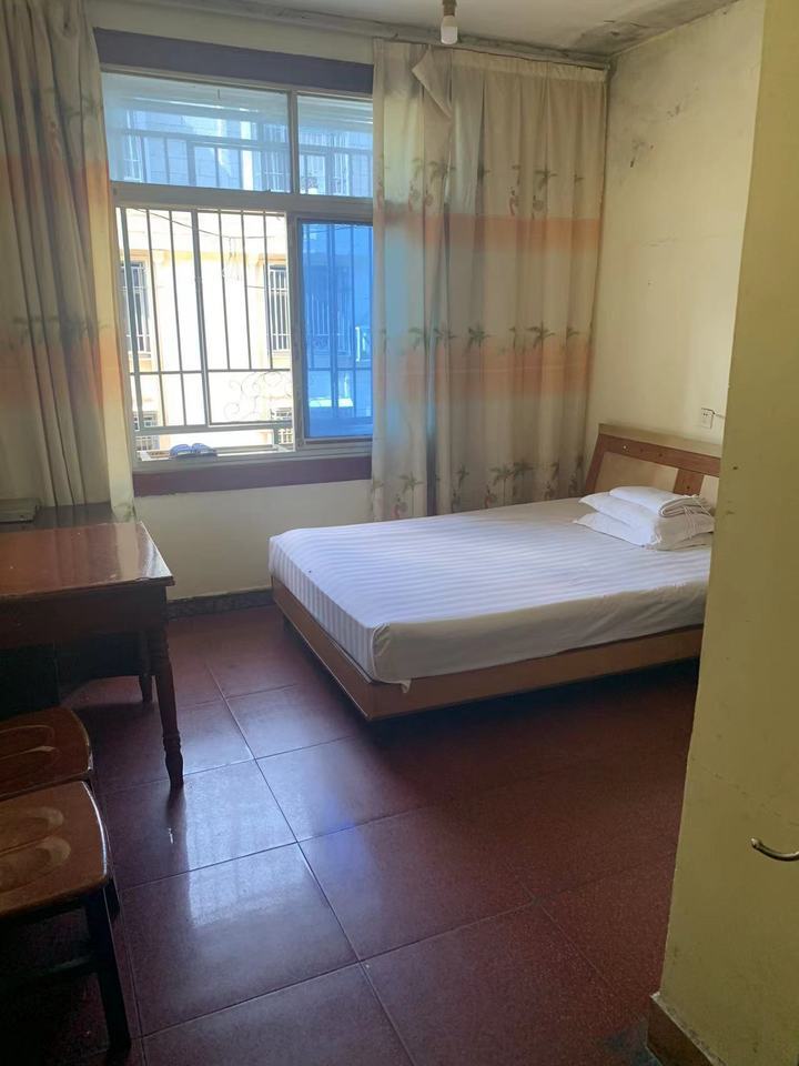 星沙鎮(zhèn)三產(chǎn)業(yè)街法拍房6片6組合3、4號101、201、301房