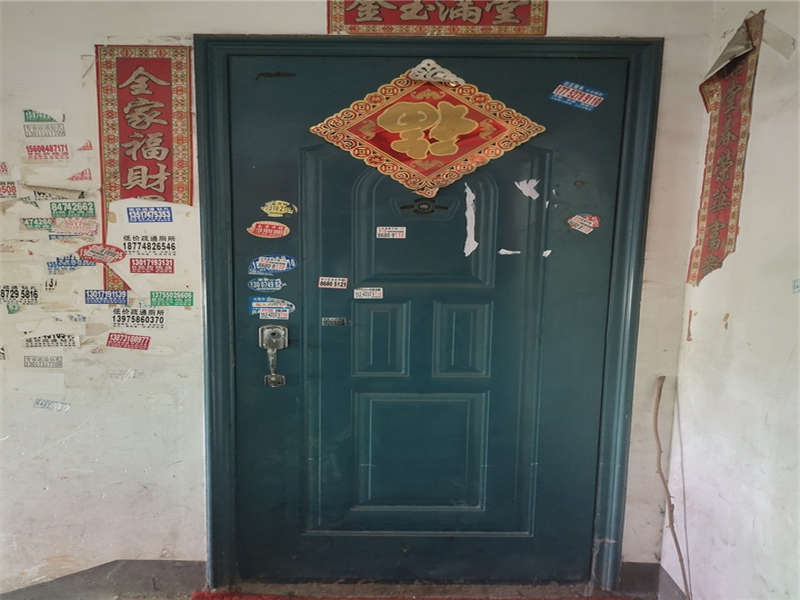 榔梨鎮(zhèn)集鎮(zhèn)中心商城法拍房01棟01幢414、514室