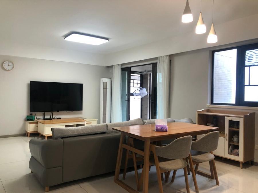 時(shí)代傾城五期（玫瑰園社區(qū)六）法拍房82#、83#棟3404室