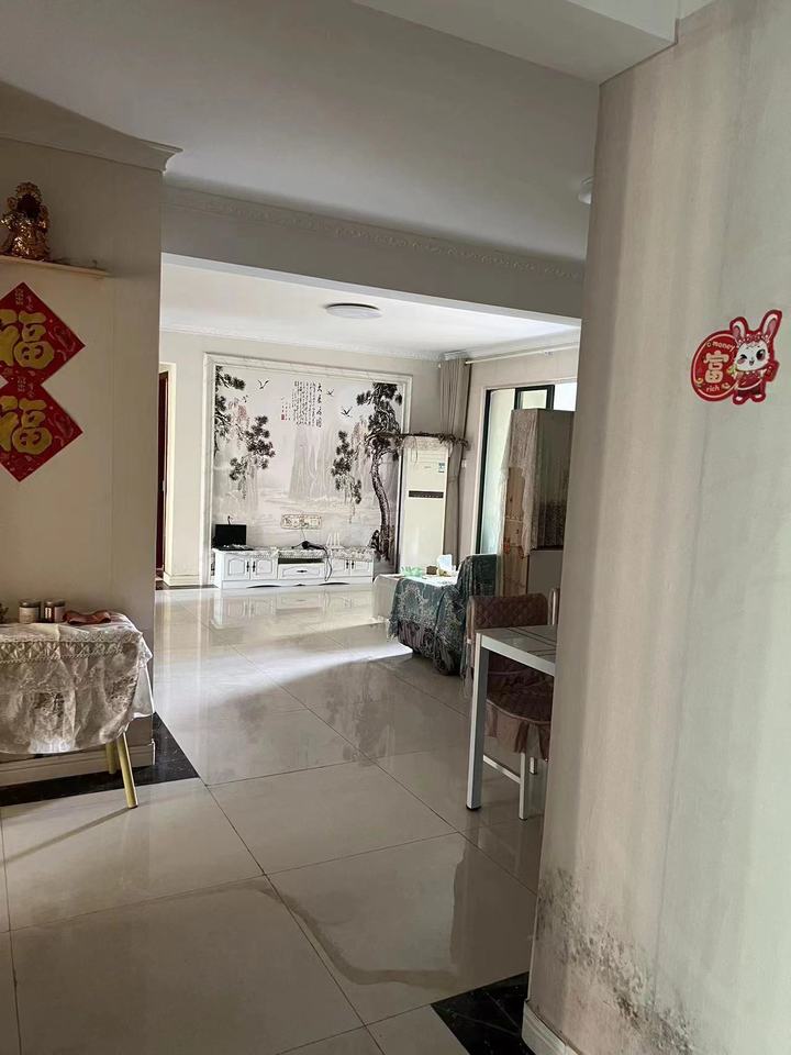 富基世紀(jì)公園法拍房52#、53#棟608室