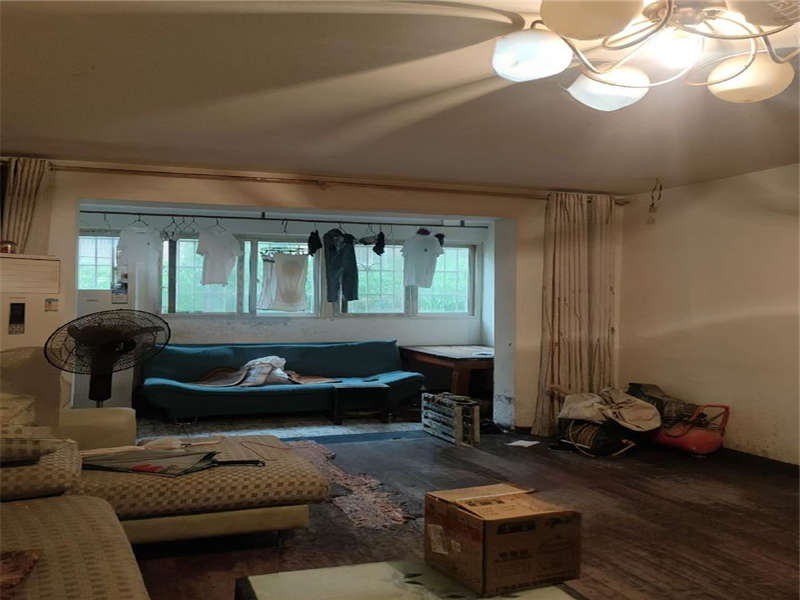 景環(huán)小區(qū)法拍房C3、C4棟104號(hào)