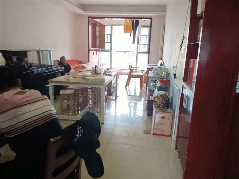 怡海星城法拍房一期A組團112棟1404房（雙學(xué)區(qū)）