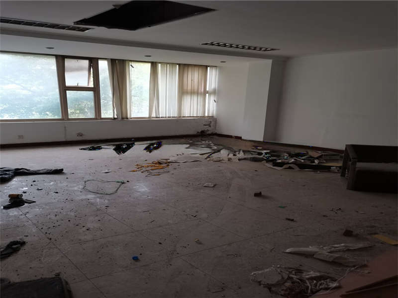 梓園路428號法拍房1棟303房，304房，305房