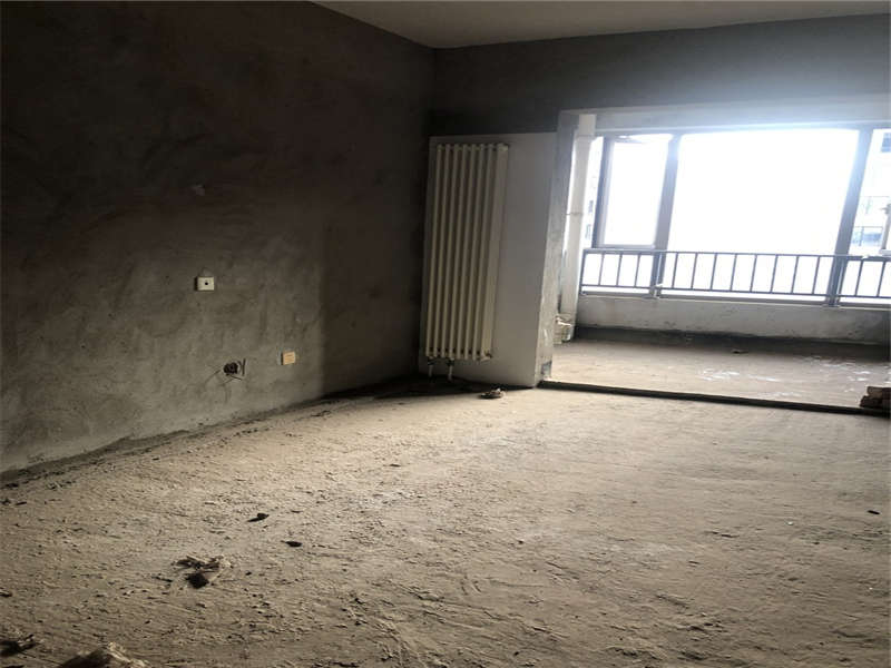 怡海星城法拍房二期107棟、111棟1341號（雙學(xué)區(qū)）