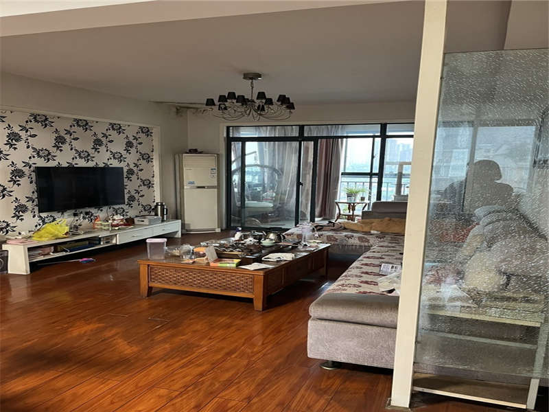 東業(yè)早安星城法拍房3棟1單元703、704室