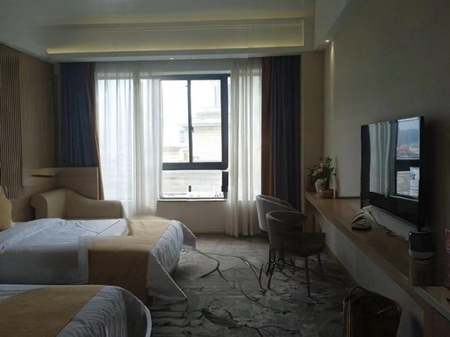 湖南華?。ɑ鹧骈_發(fā)區(qū)二片）法拍房1棟714號(hào)