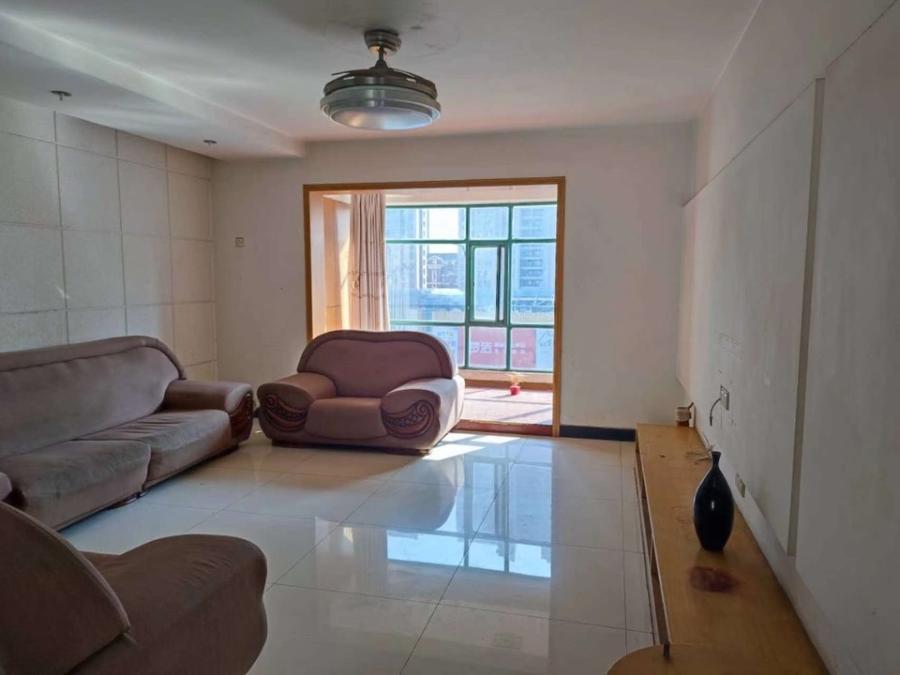 美林景園法拍房1棟803號及房屋內(nèi)現(xiàn)有的家具、家電