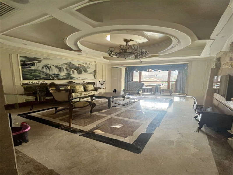 堤亞納灣（沙河城）法拍房9-61棟102、103（雙學(xué)區(qū)）（別墅）