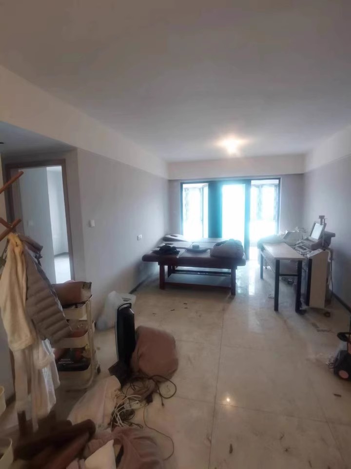 時(shí)代傾城五期（玫瑰園社區(qū)六）法拍房82#、83#棟1103室