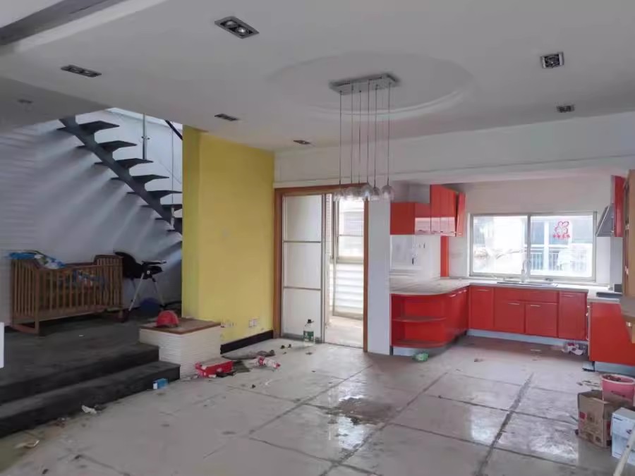 恒都苑法拍房0813926棟603、703室房屋及房屋內的家具、家電