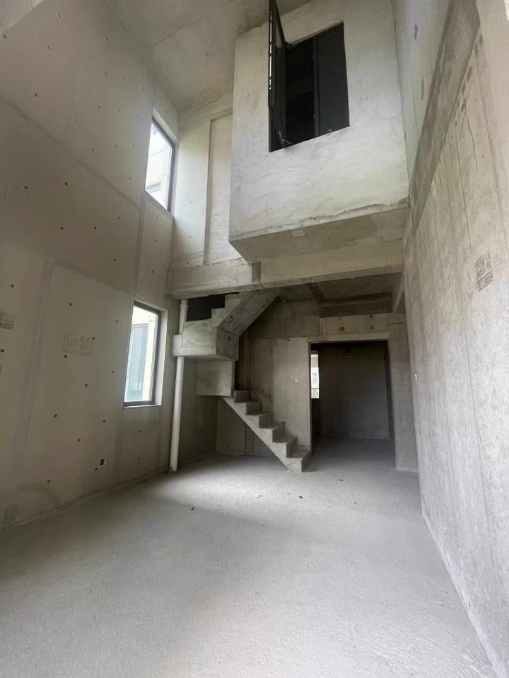 （8折雙學(xué)位）潤和湘江天地天境苑法拍房19棟602室