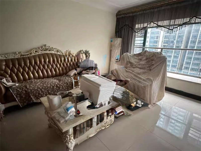 恒大名都法拍房43、44、45棟806號及室內家具家電物品