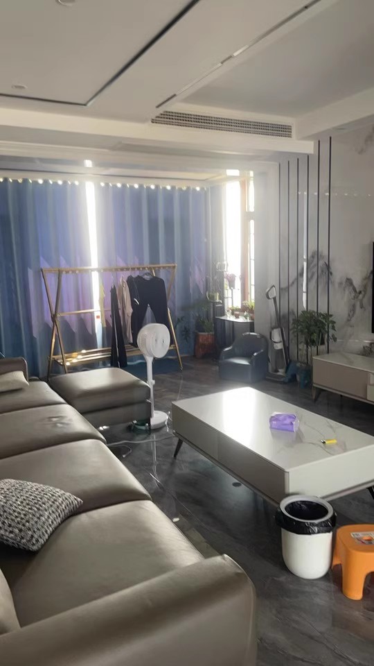 鴻潤(rùn)嘉園法拍房1棟2201