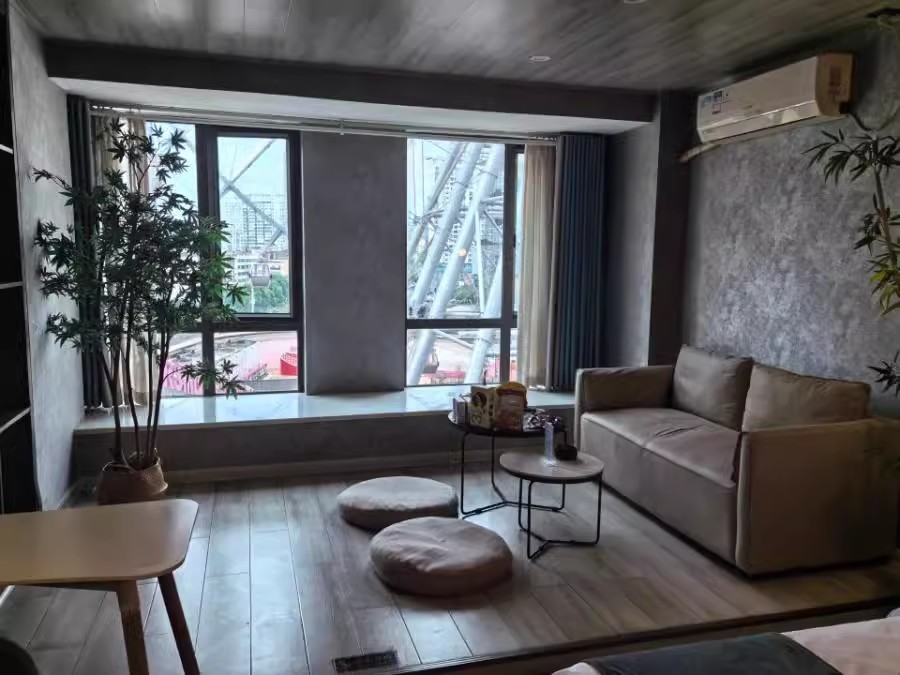 摩天一號(hào)（摩天大廈）法拍房943房