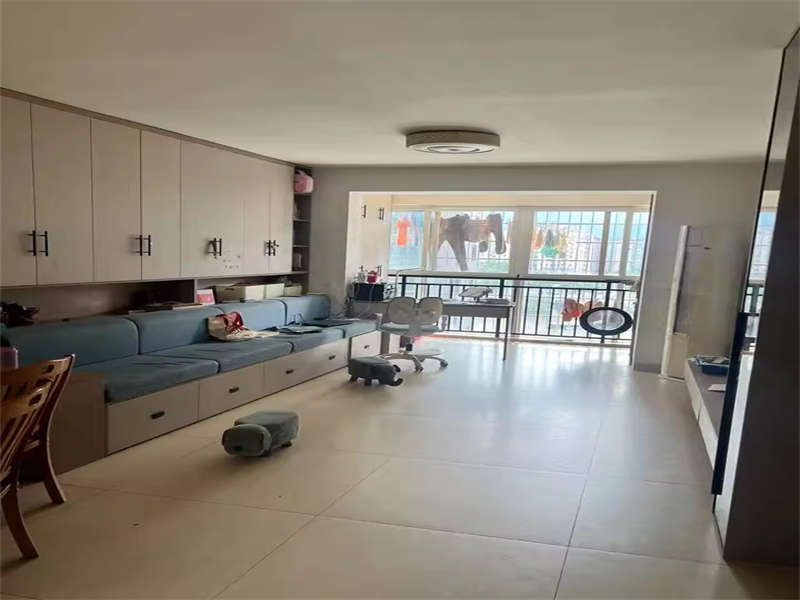 龍王港小區(qū)法拍房GF組團8棟705房