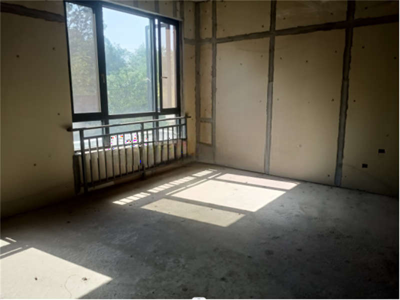 東能華府17棟101號(hào)（別墅）（共3套房，可單獨(dú)競拍）