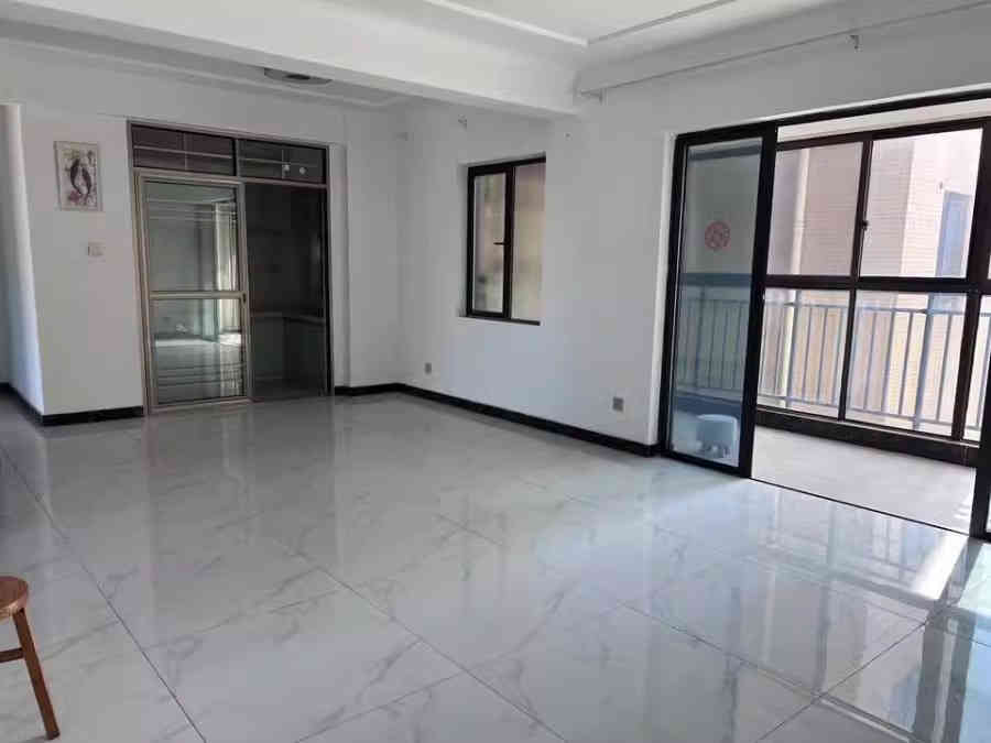 （大漏 雙學(xué)位 長郡雙語）鈺龍?zhí)煜录褕@法拍房二期住宅1棟2005號