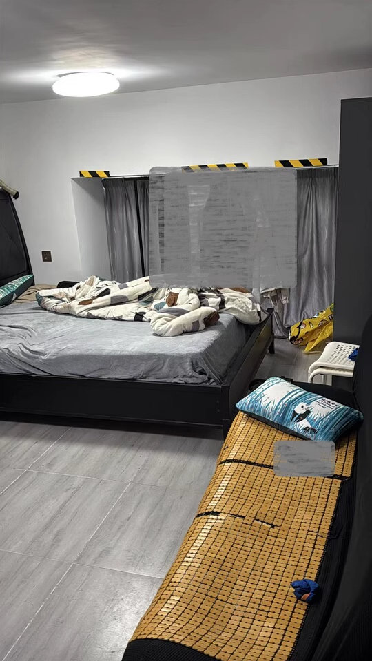 （年租金3.5萬(wàn)復(fù)式公寓）龍湖新壹城（禧榮商業(yè)廣場(chǎng)）法拍房A2棟1720房