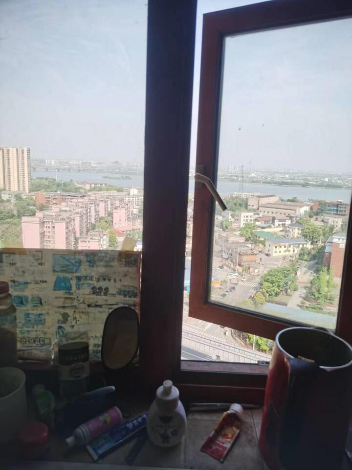 （一線江景）蓮香園小區(qū)法拍房（南片）B8棟1903