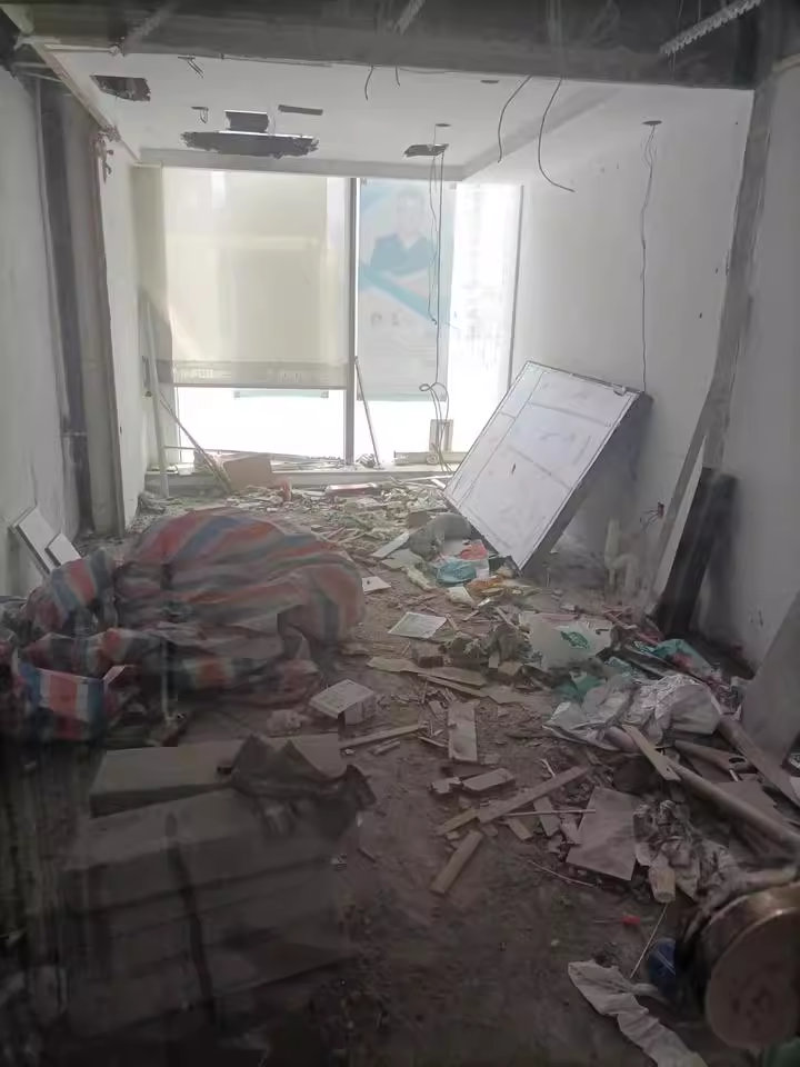 （濱江門面）中一鯤鵬府法拍門面123號房