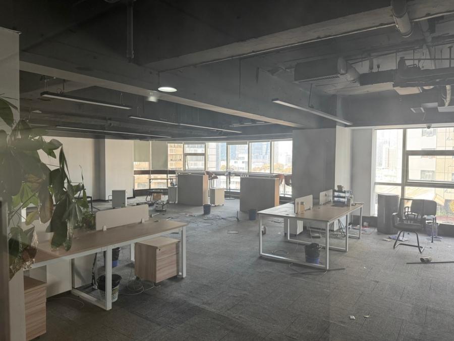 （法拍寫字樓）順天國際財富中心706（物業(yè)標注門牌號碼為806）