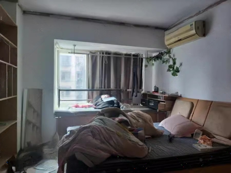 幾米空間法拍房533號